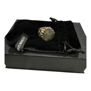 Elegant Silver and Gold Women's Ring